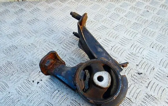 Toyota Auris E180 Engine mount bracket 309E05A