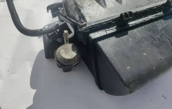 Volkswagen Lupo Throttle body valve 028128063E