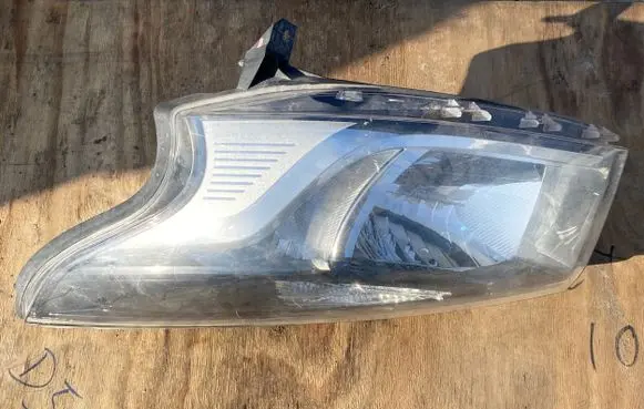 Renault Trafic III (X82) Headlight/headlamp 260605173R