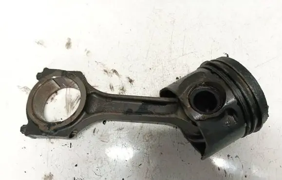 Ford Mondeo Mk III Piston with connecting rod 