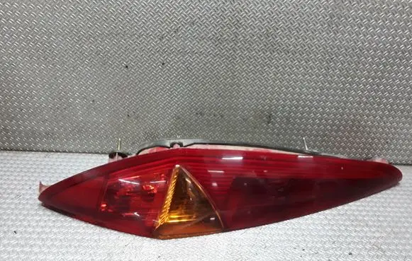 Fiat Punto (176) Rear/tail lights 46794078