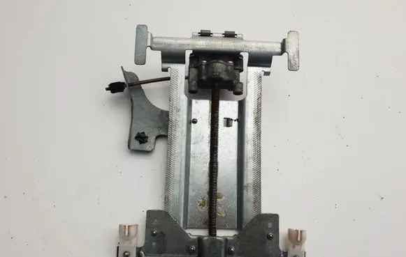 BMW 7 E38 Seat adjustment motor 52107008681 7008681 52107008683