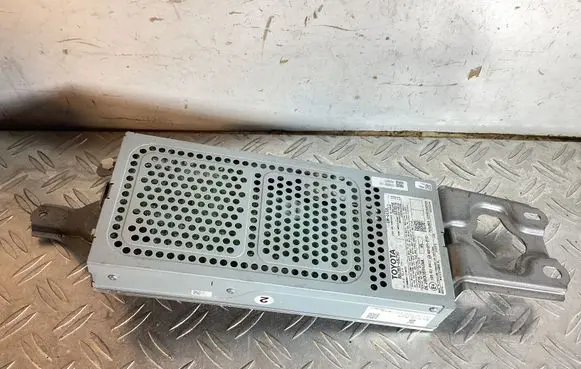Lexus RX 450H Sound amplifier 8628048250 GM4458ZT