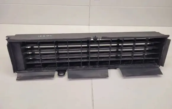 Nissan Qashqai Bonnet/hood grill 623224EA0B