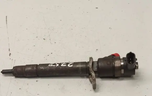 Volvo XC90 Fuel injector 0445110251 30750283