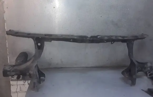 Volkswagen Transporter - Caravelle T5 Radiator support slam panel 