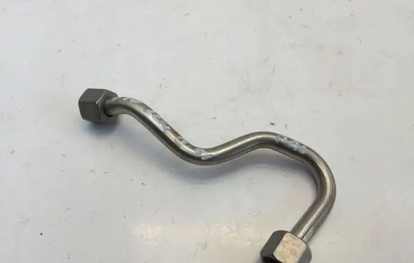 BMW 1 F40 Fuel line/pipe/hose 8665626