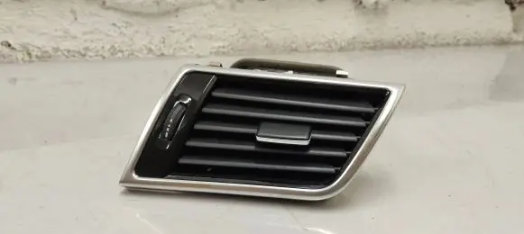 Mercedes-Benz GLE (W166 - C292) Dashboard side air vent grill/cover trim A1668309200