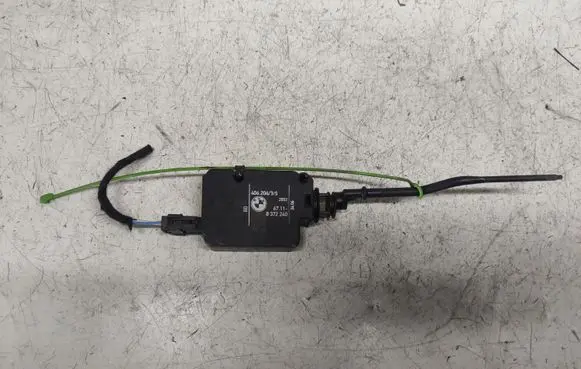 BMW 3 E46 Central locking motor 40620435 8372240