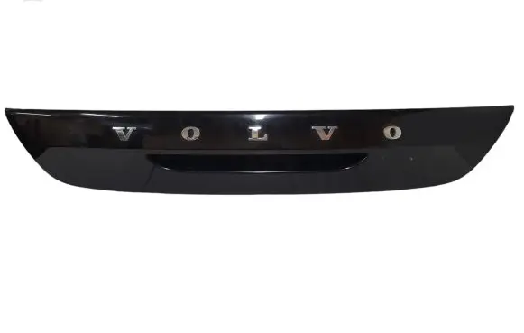 Tailgate trim