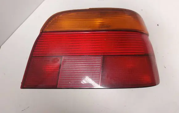 BMW 5 E39 Rear/tail lights 8358032 2VP00724002