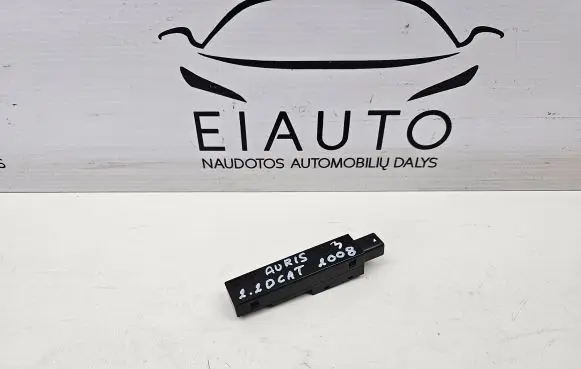 Toyota Auris 150 Keyless system antenna 6270 H810607