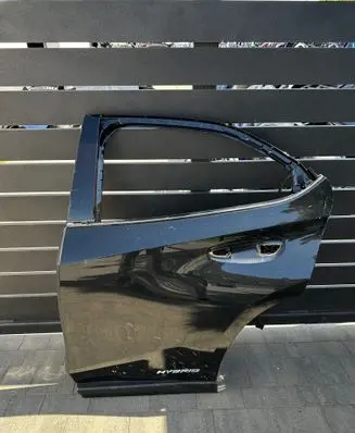 Lexus UX Rear door