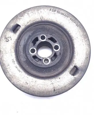 Opel Zafira B Crankshaft pulley 55196301