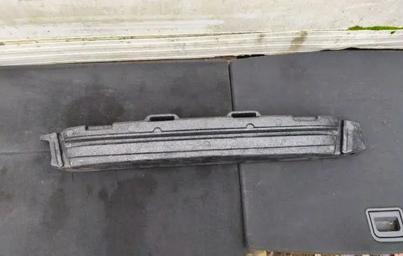 Volkswagen Tiguan Front bumper foam support bar 5N0807248