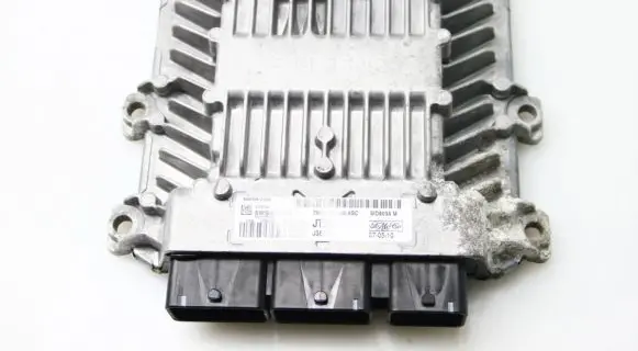 Ford Focus Engine control unit/module 7M5112A650ASC