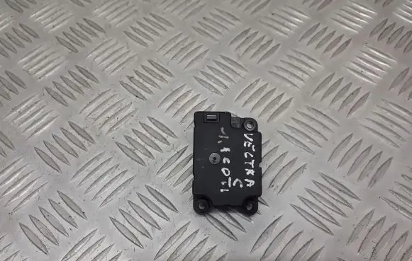 Opel Vectra C Central body control module