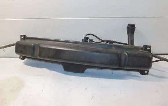 Opel Omega B2 Windshield washer fluid reservoir/tank 9147345