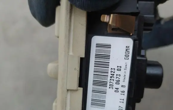 Volvo S80 Light switch 30739423