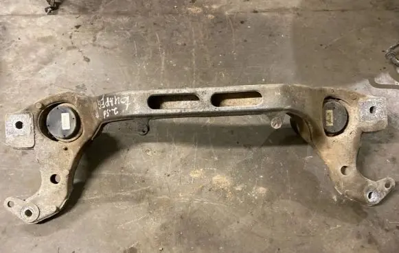 Volkswagen Touareg I Front subframe 7L6199131C 46199205 50690523