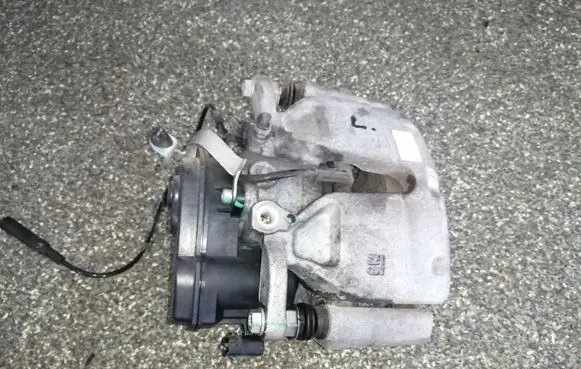 Buick Encore GX I Front brake caliper 60004751