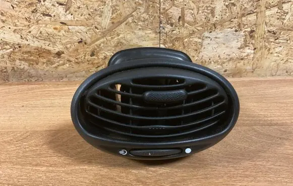 Ford Focus Dashboard side air vent grill/cover trim 98AB19893