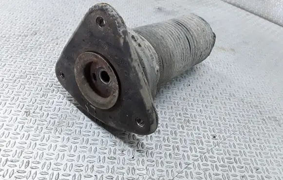 Ford Focus C-MAX Front upper strut mount 3M513K155FA
