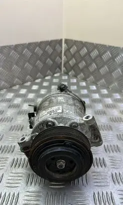 Land Rover Range Rover L405 Air conditioning (A/C) compressor (pump) CPLA19D629AE