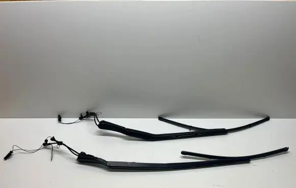 Audi Q7 4M Front wiper blade arm W000088714 W000088713