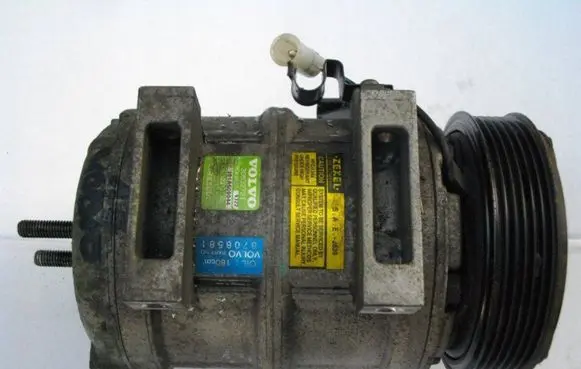 Volvo S40, V40 Air conditioning (A/C) compressor (pump) 30632721 381A500044