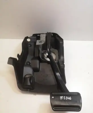 Mercedes-Benz E W211 Brake pedal A2112901519 A2116841318