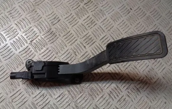 Ford Fiesta Accelerator throttle pedal 8V219F836AB