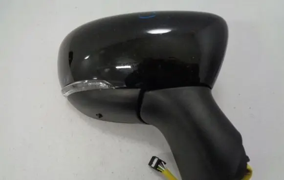 Renault Captur Front door electric wing mirror 