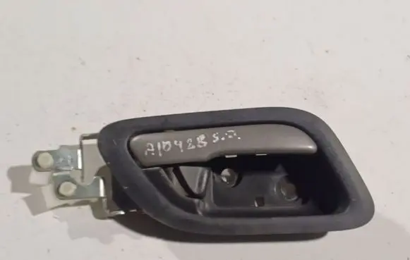 Honda FR-V Rear door interior handle
