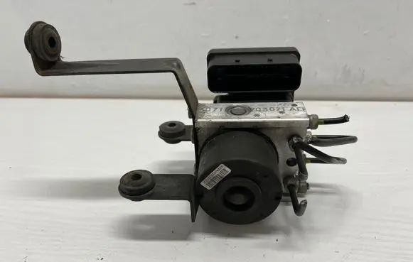 Ford Focus C-MAX ABS Pump 5WK84102