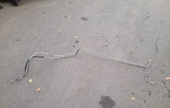 Ford Escape III Fuel line pipe