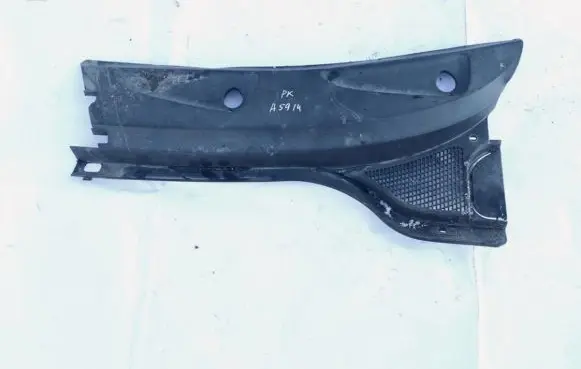 Renault Scenic I Wiper trim 8200050329