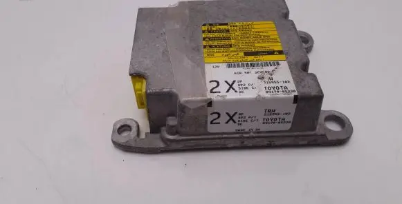 Toyota Avensis T250 Airbag control unit/module 8917005220 215955102