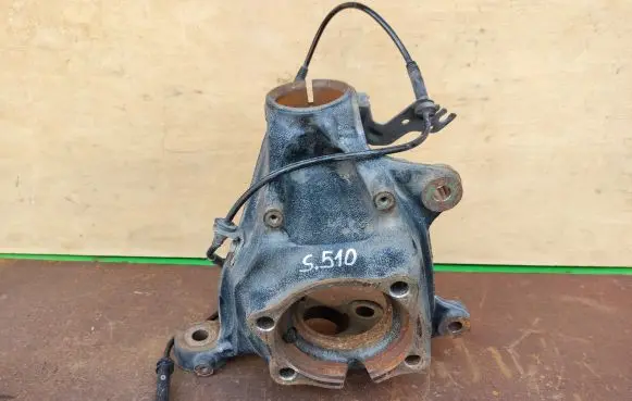 BMW X3 F25 Front wheel hub 6855953 31216855953 6787681