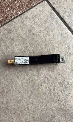 Audi A6 S6 C7 4G Aerial antenna amplifier 4G8035225A