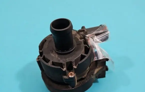 Seat Leon (5F) Electric auxiliary coolant/water pump 5Q0121591AN IMPRK1518527