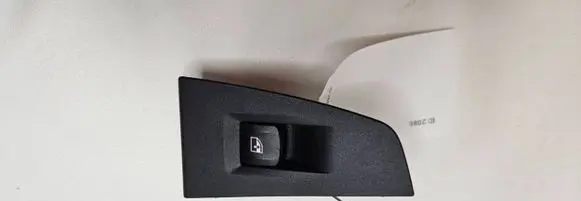 BMW 1 F40 Electric window control switch 7950756