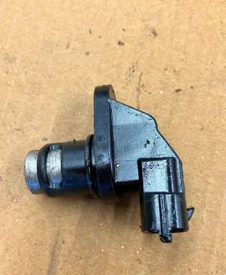 Mercedes-Benz E W211 Camshaft position sensor A0041536928