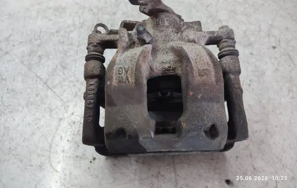 Volkswagen Amarok Rear brake caliper