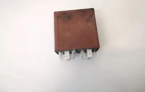 Audi A4 S4 B5 8D Other relay 4b0955531c