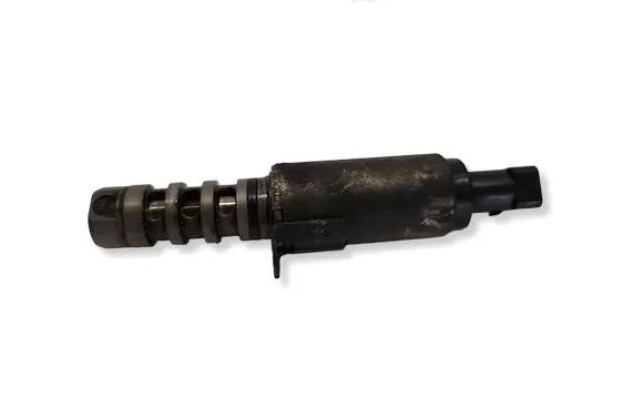 Audi A6 S6 C6 4F Camshaft vanos timing valve 06E109257J