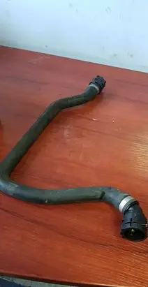 BMW 7 E65 E66 Engine coolant pipe/hose 8384912