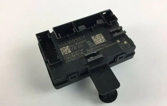 Volkswagen Tiguan Other control units/modules 5Q0959593F Z3010