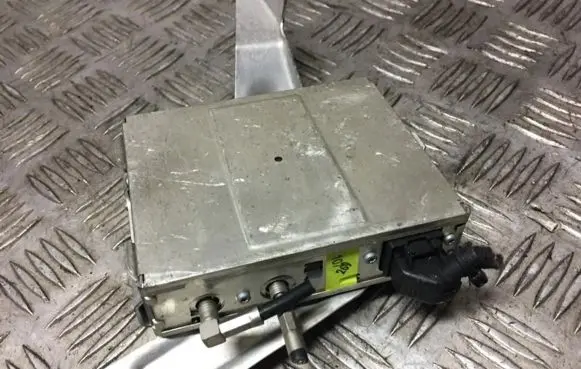 Audi A6 S6 C5 4B GPS navigation control unit/module 4b1919894 7612001338