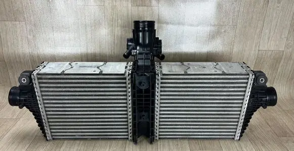 Porsche 911 992 Intercooler radiator 992145805G